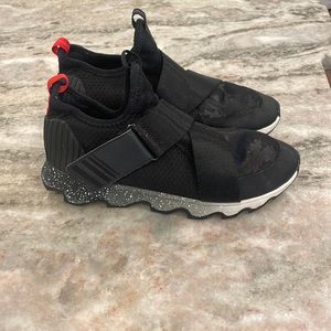 Women’s sorel shoes